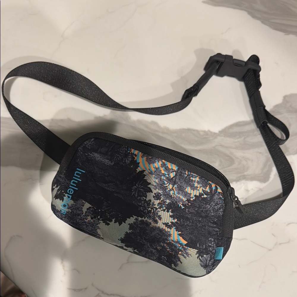 lululemon athletica Black and Blue Belt Bags with Modern Design